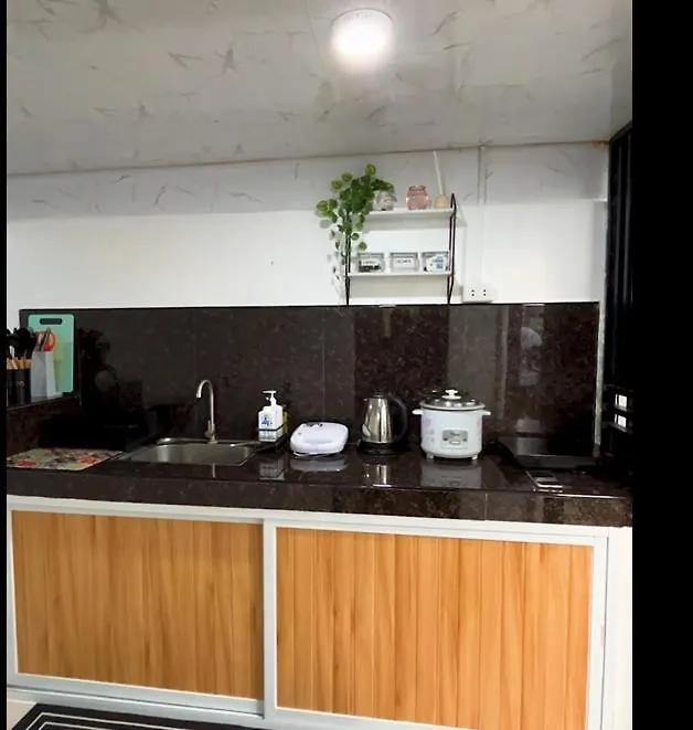 2Br Full Airconditioned Spacious-Cozy &Relaxing Davao City 0*,  Filipinler