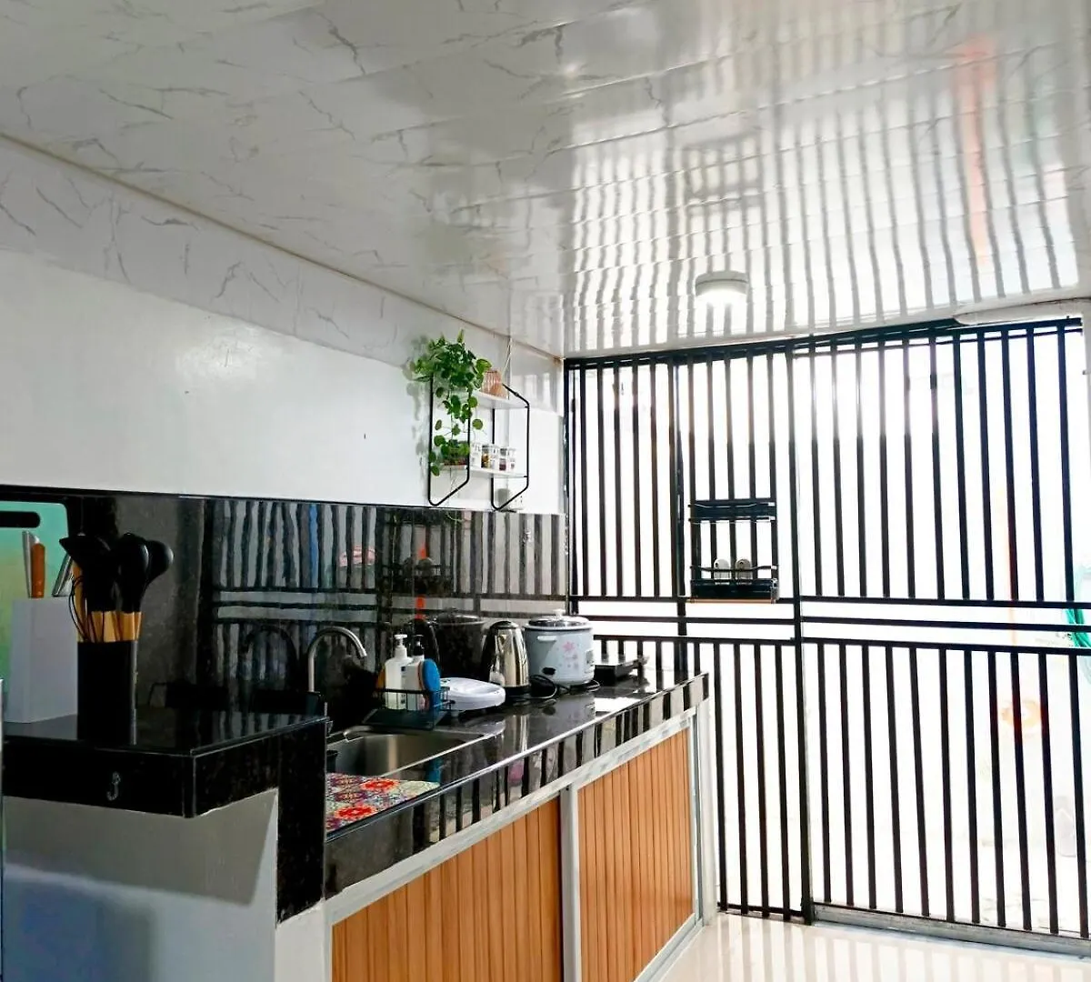 2Br Full Airconditioned Spacious-Cozy &Relaxing Davao City 0*,